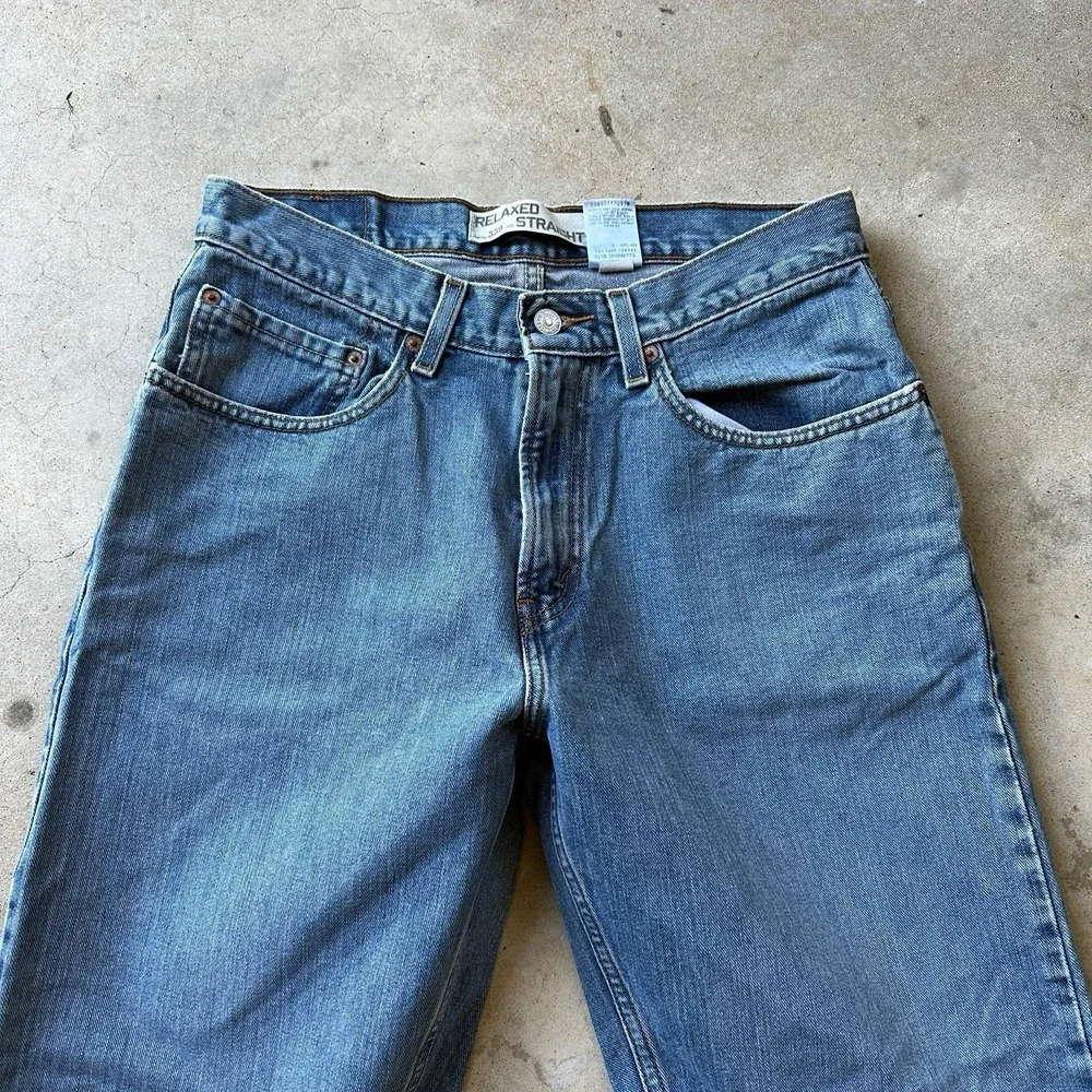 VTG Levi 559 Relaxed Straight Leg Jeans Men's 32x30 Blue Denim Y2K Grunge Skate